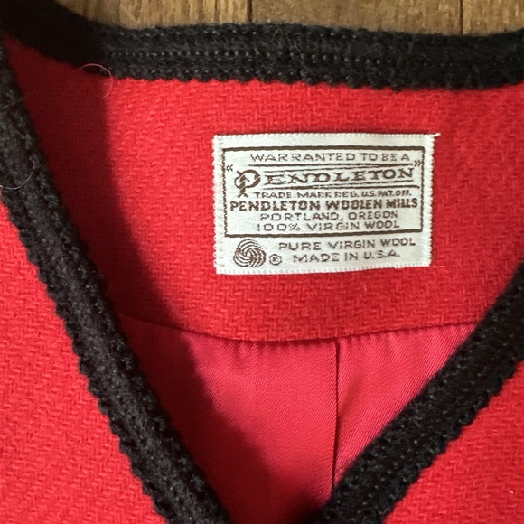 Pendleton Vintage Cherry Red Wool Blazer Womens Size 16 Grandmacore preppy - Picture 2 of 9